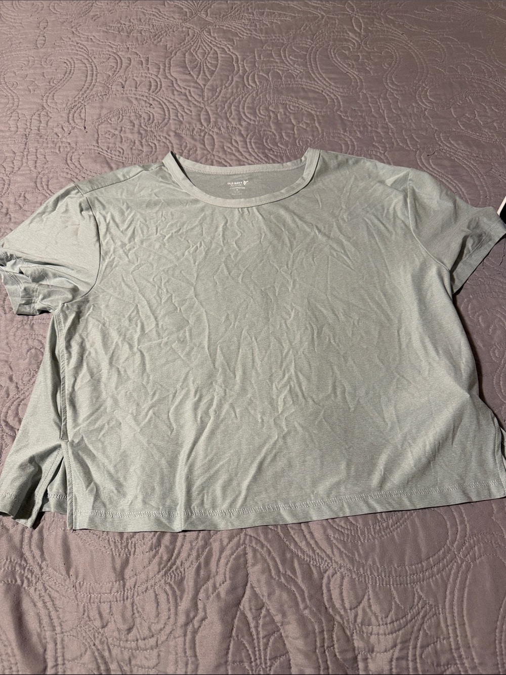 Old Navy T Shirt